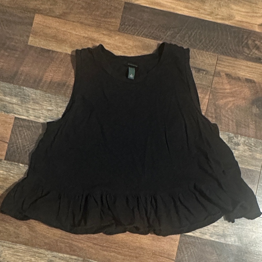 ❤️ 3/$10 Wild Fable Sleeveless Black Ruffle Tank